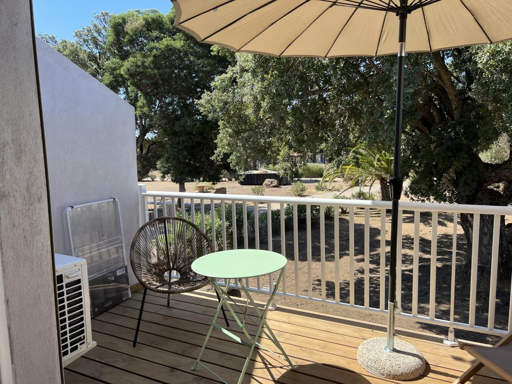 Appartement Fiori Di Cala Rossa Hoteliere *