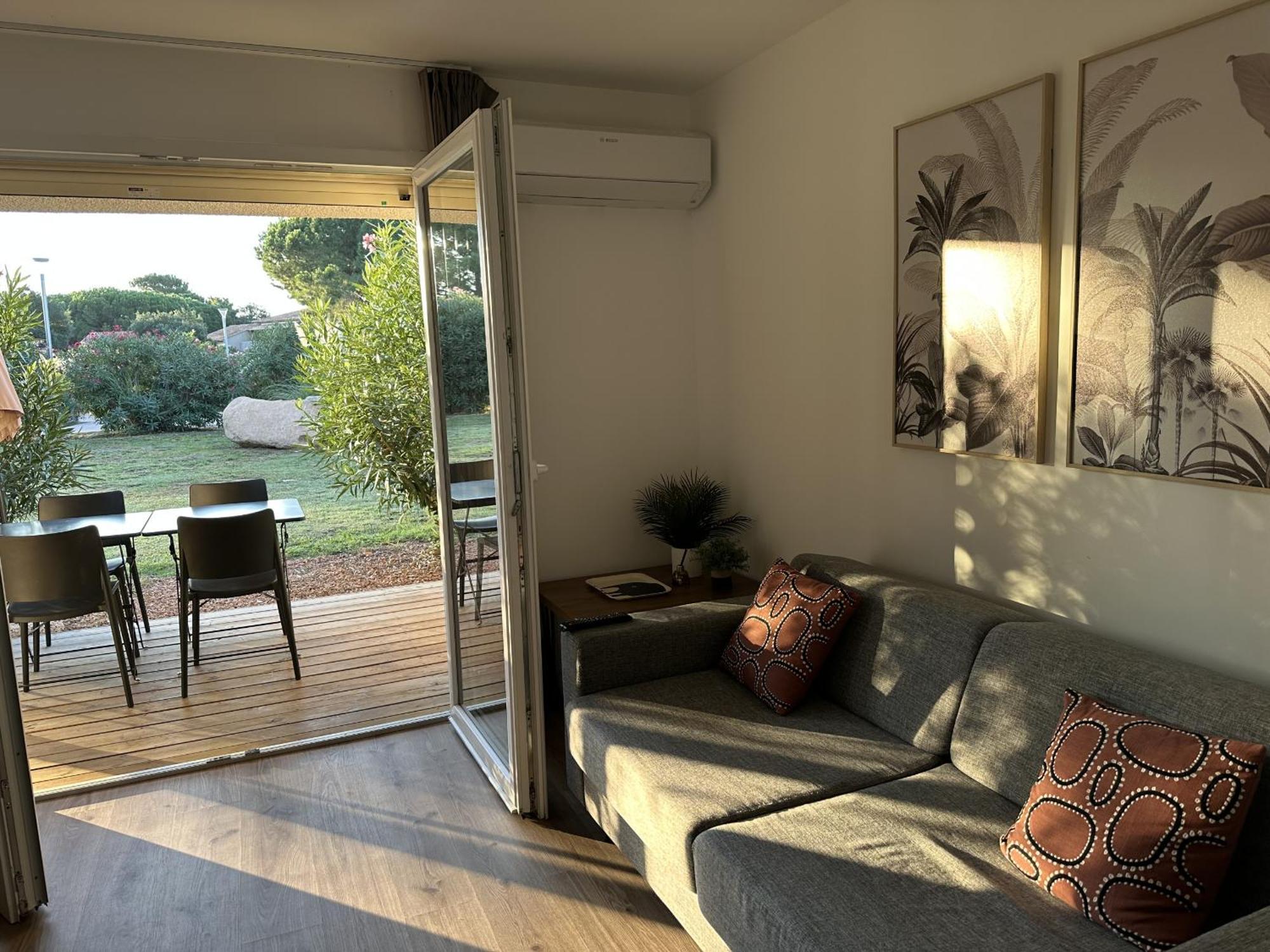 Fiori Di Cala Rossa Hoteliere Appartement *