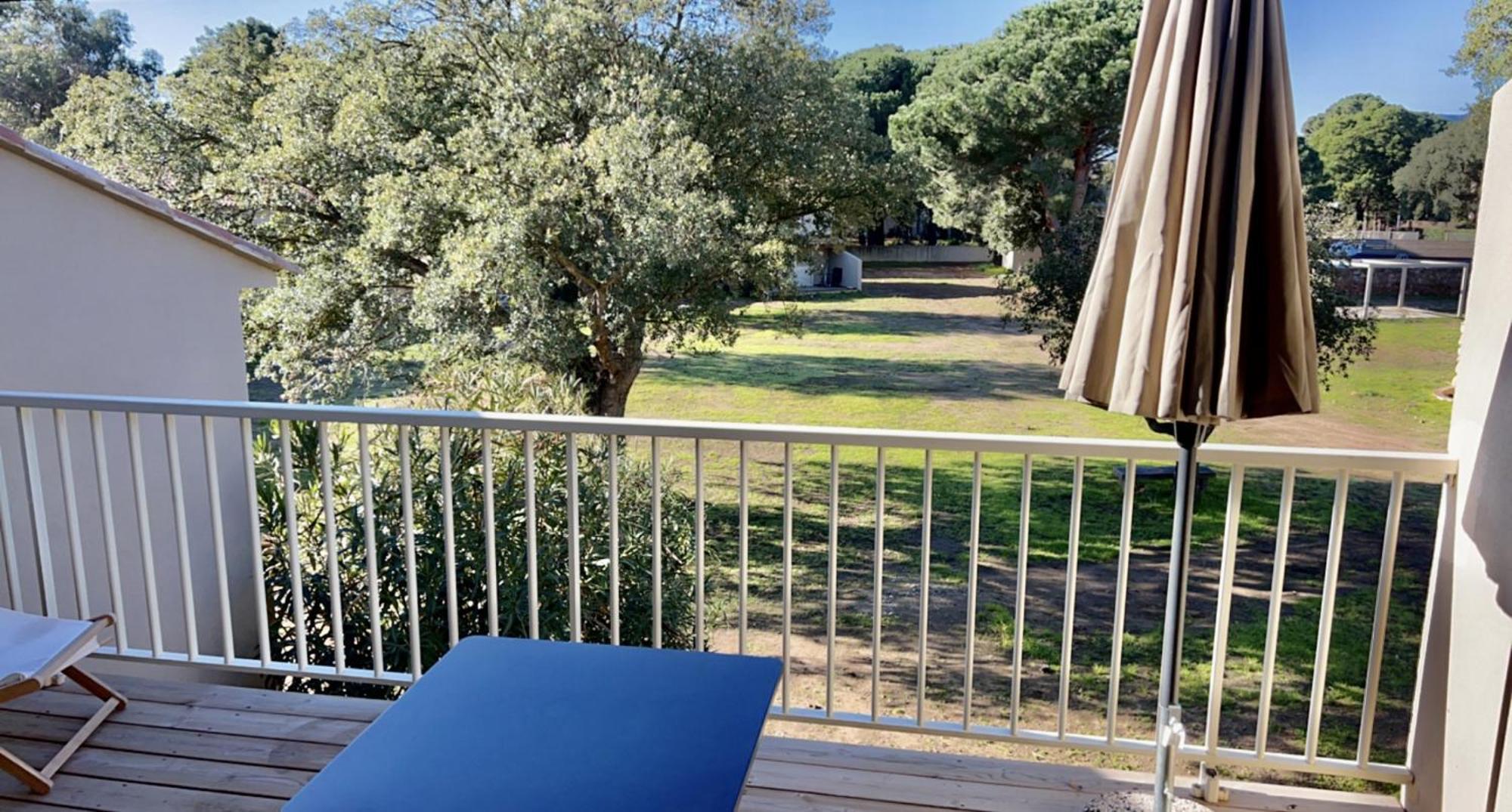 Appartement Fiori Di Cala Rossa Hoteliere *