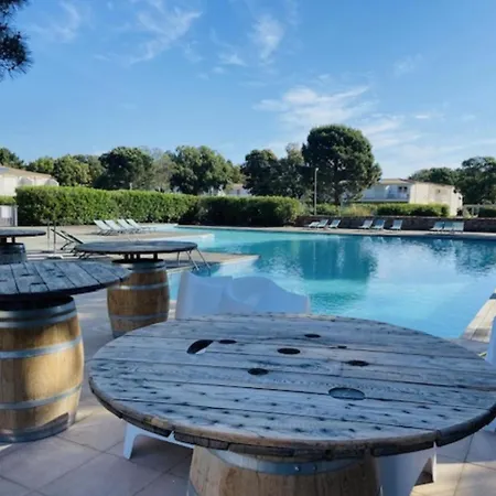 Fiori Di Cala Rossa Residence Hoteliere Lecci Exterior photo