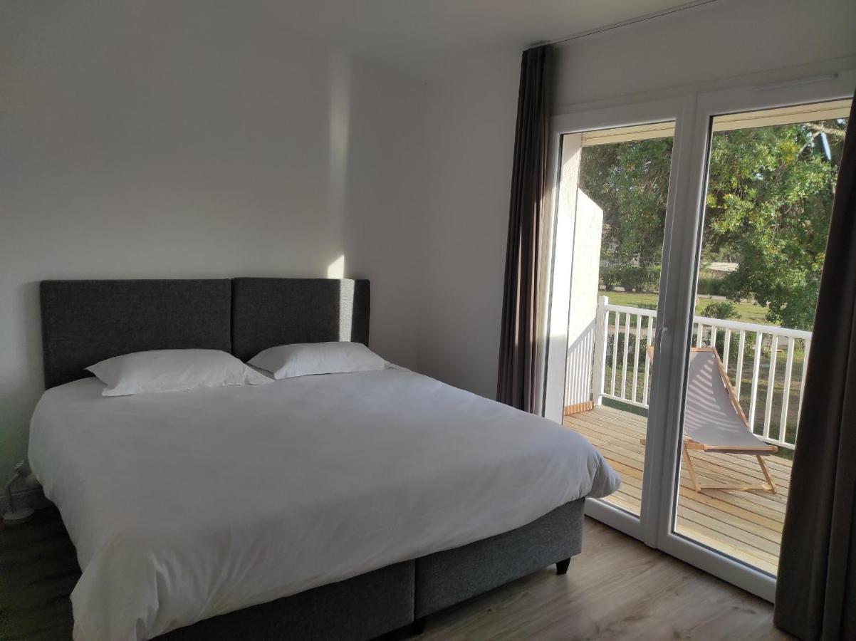 Fiori Di Cala Rossa Hoteliere Apartamento Lecci