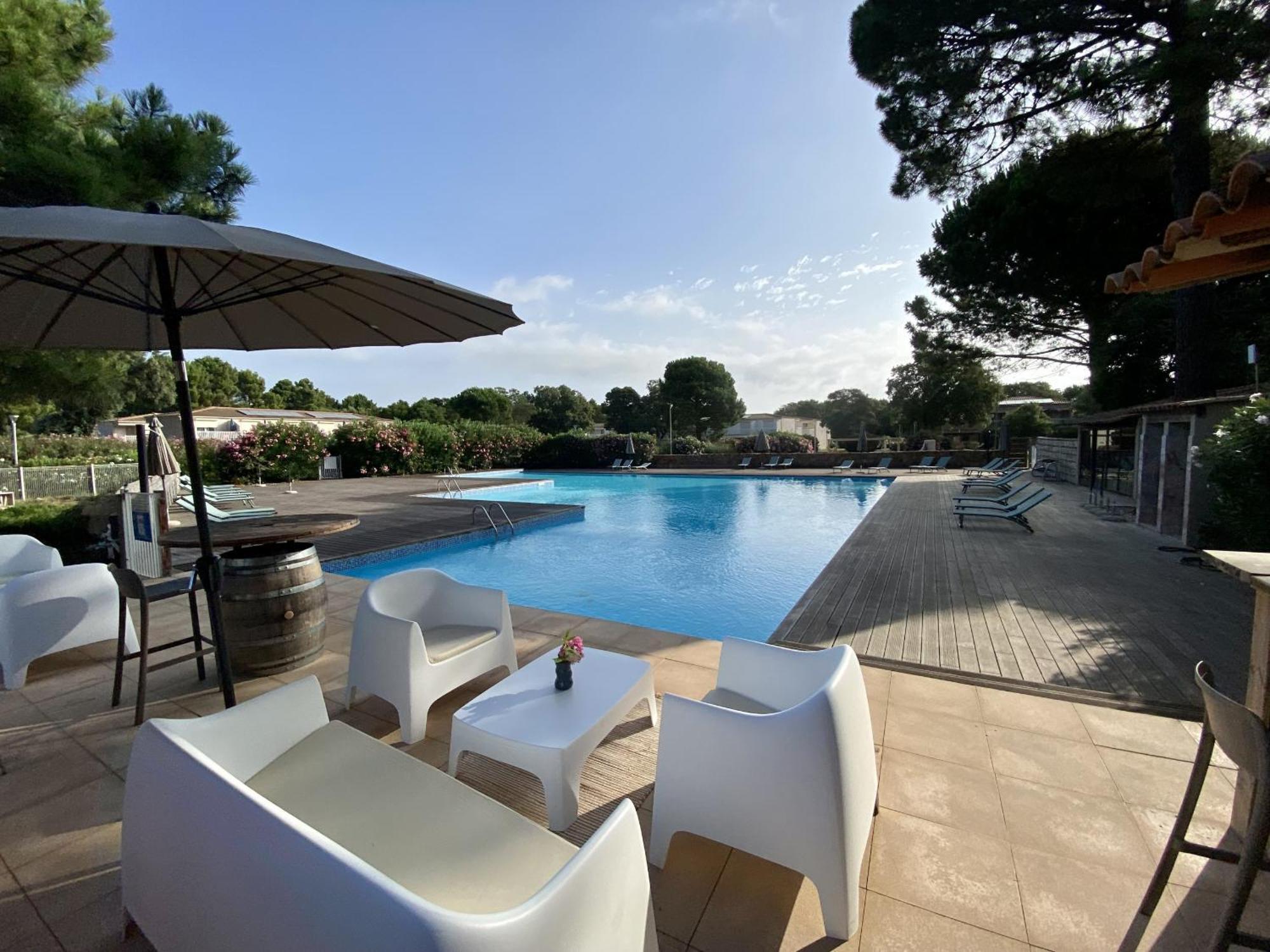 Apartment Fiori Di Cala Rossa Hoteliere Lecci