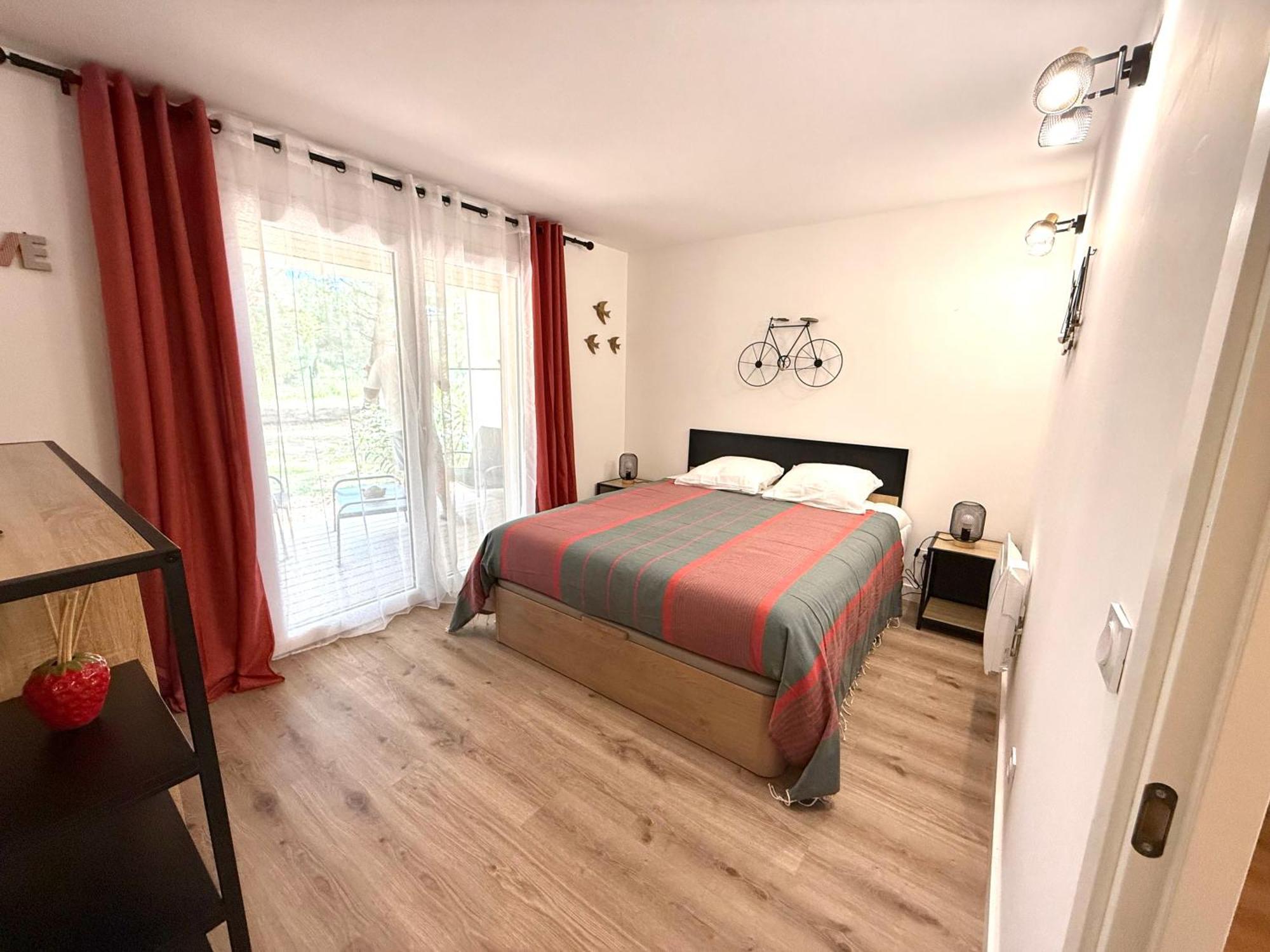 Fiori Di Cala Rossa Hoteliere Apartamento Lecci